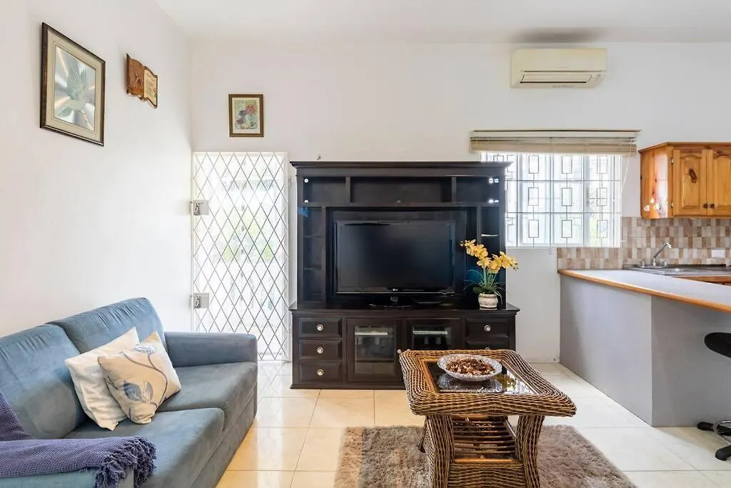 Rose View Apartment Montego Bay