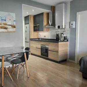 https://apartamento-en-benalbeach.es-andalucia.com