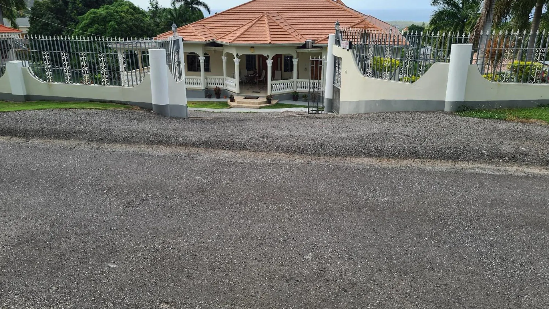Rose View Apartment Montego Bay Jamaika